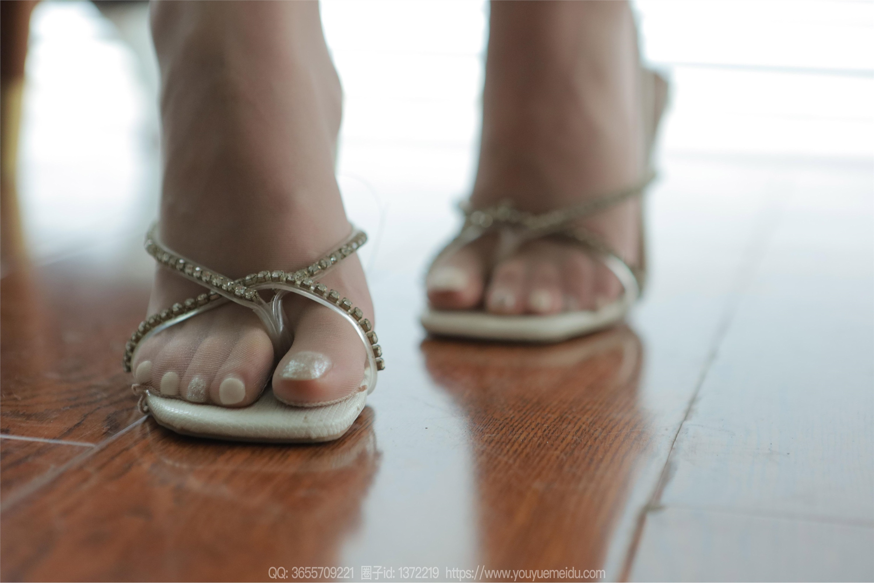 IESS异思趣向  2024.02.23 丝享家 1672 婉萍《黄色包臀裙（上）》